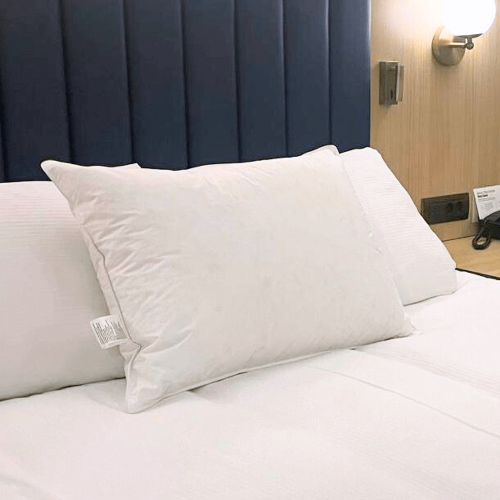 Perna puf gâscă Celeste 50x70 cm, Soft, Medium, Firm sau Ultra Firm, confort premium pentru somn sănătos