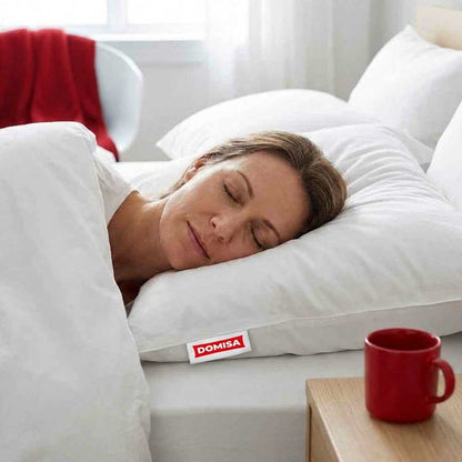 Perna Serene 50x70 din puf de gasca, moale. Femeie dormim pe perna hoteliera