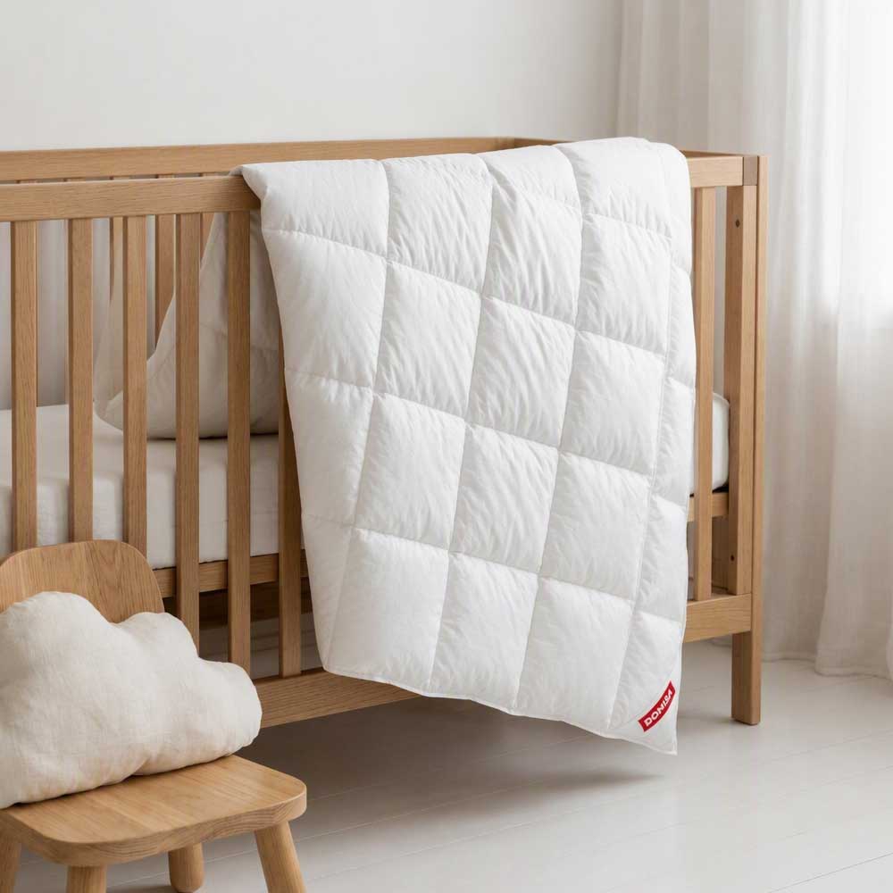 Pilota puf gasca copii Diara 100x140 cm, cu 40% puf si 60% pene de gasca Domisa