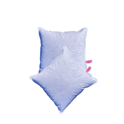 Perne clasice albe Domisa, cu umplutură de puf și pene de gâscă, ideale pentru dormit sănătos